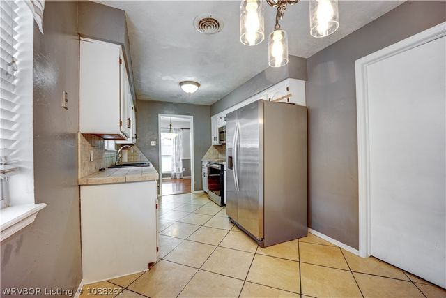 9016 Skypark Drive, Fort Smith, AR 72903