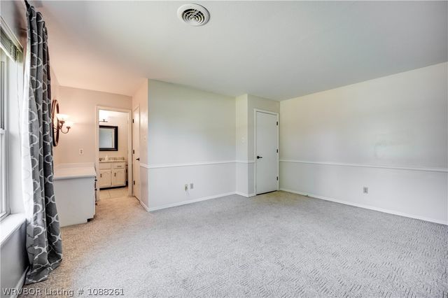 9016 Skypark Drive, Fort Smith, AR 72903