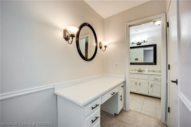 9016 Skypark Drive, Fort Smith, AR 72903