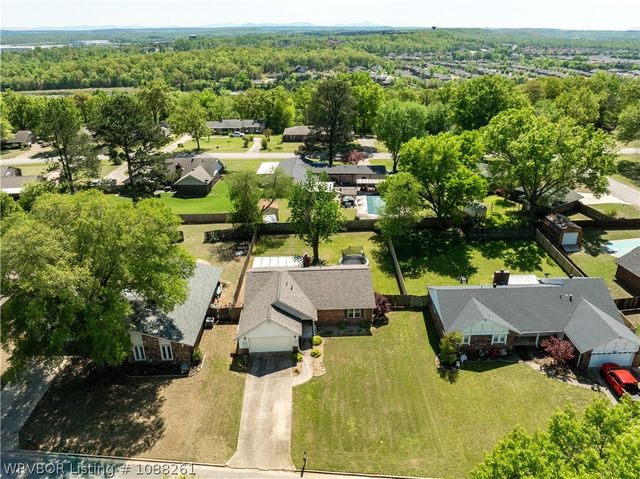 9016 Skypark Drive, Fort Smith, AR 72903