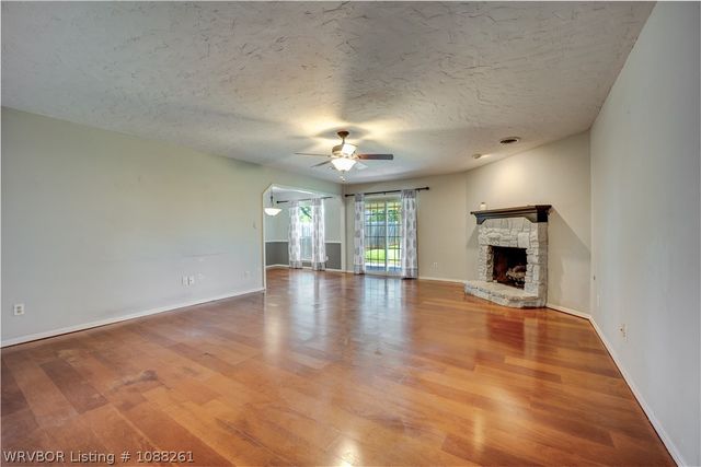 9016 Skypark Drive, Fort Smith, AR 72903