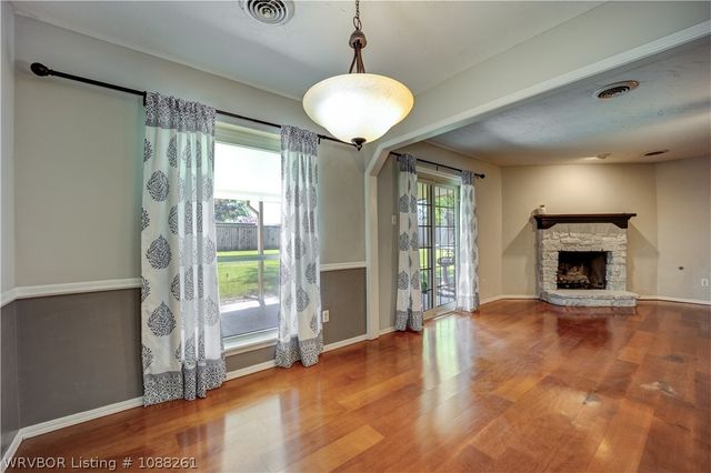 9016 Skypark Drive, Fort Smith, AR 72903