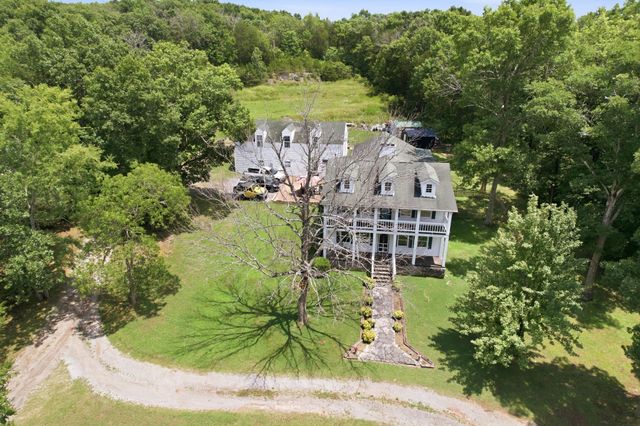 515 Moccasin Rd, Lebanon, TN 37090