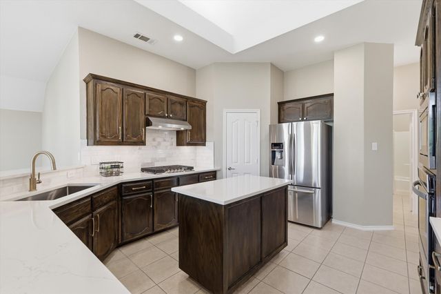 4021 Landisburg Trail, Fort Worth, TX 76244