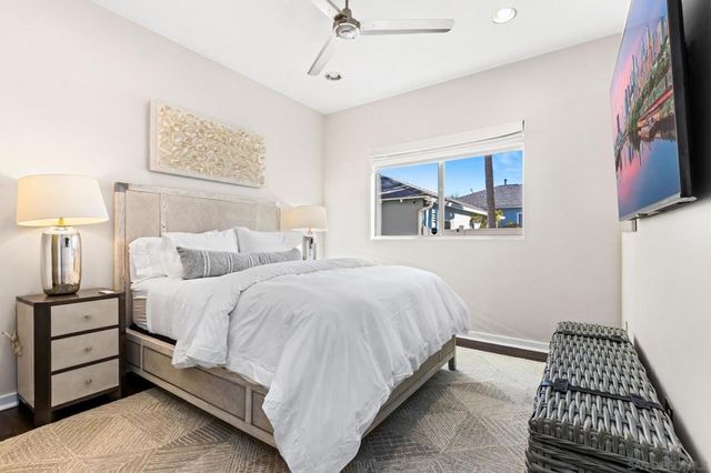 3705 Haines St, San Diego, CA 92109