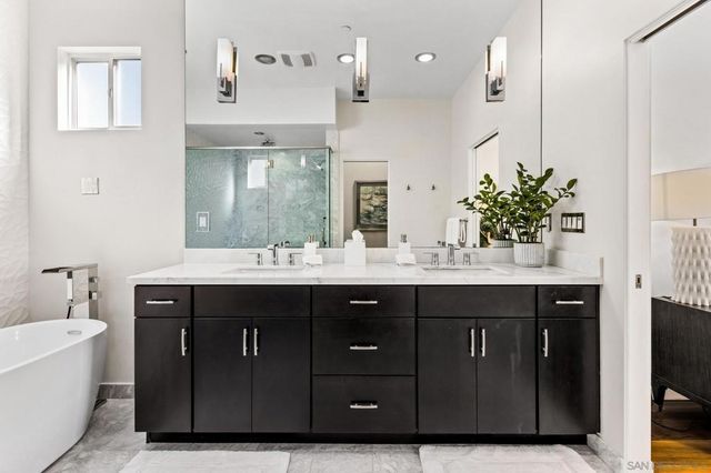 3705 Haines St, San Diego, CA 92109