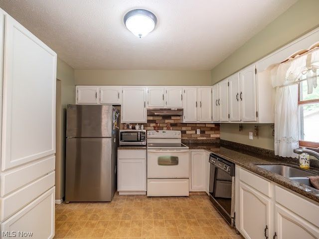 3545 Cadwallader Sonk Road, Cortland, OH 44410