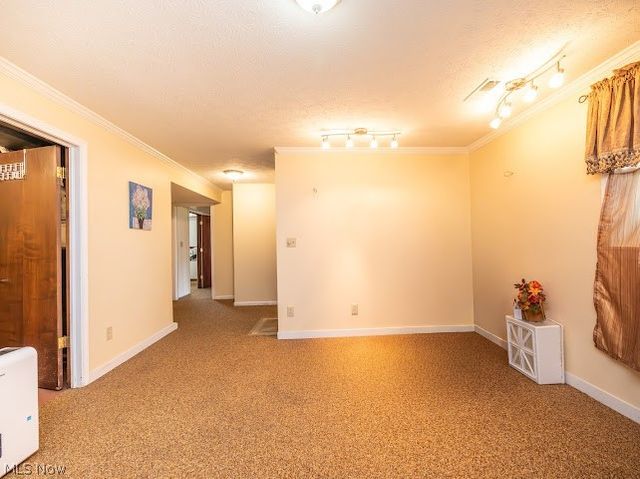 3545 Cadwallader Sonk Road, Cortland, OH 44410