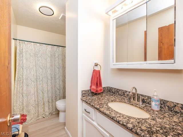 3545 Cadwallader Sonk Road, Cortland, OH 44410
