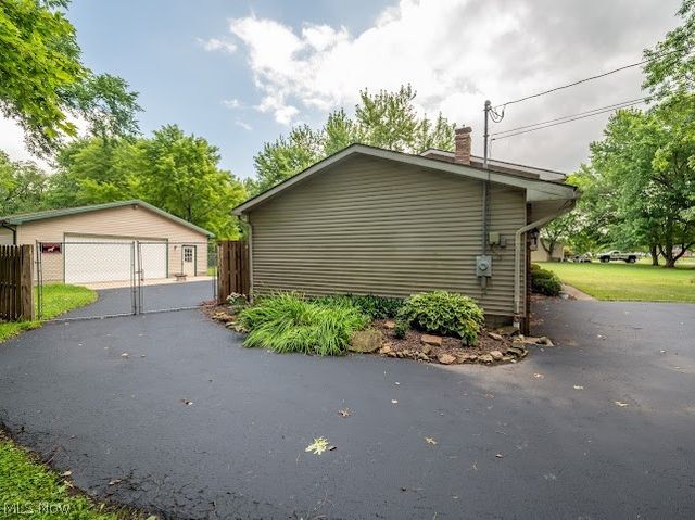 3545 Cadwallader Sonk Road, Cortland, OH 44410