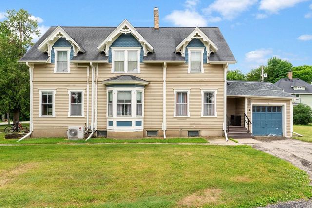 410 - 412 Jones Avenue, Fort Atkinson, WI 53538