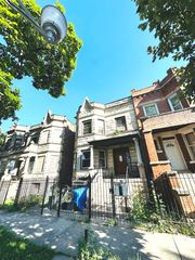 4220 W Monroe Street, Chicago, IL 60624