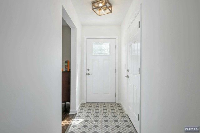 36-A Brookside Terrace, Verona, NJ 07044