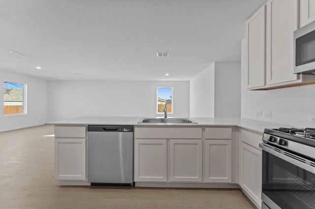 116 Ellendale PL, Fredericksburg, TX 78624