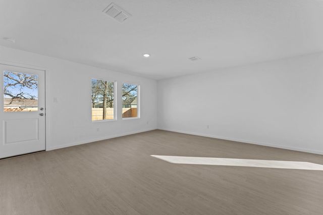 116 Ellendale PL, Fredericksburg, TX 78624