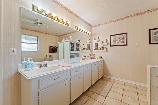 7815 Biltmore Street, Humble, TX 77396