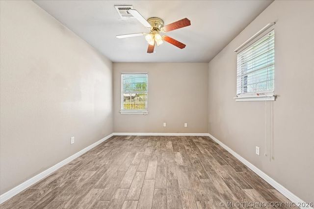 1212 S A Street, Skiatook, OK 74070