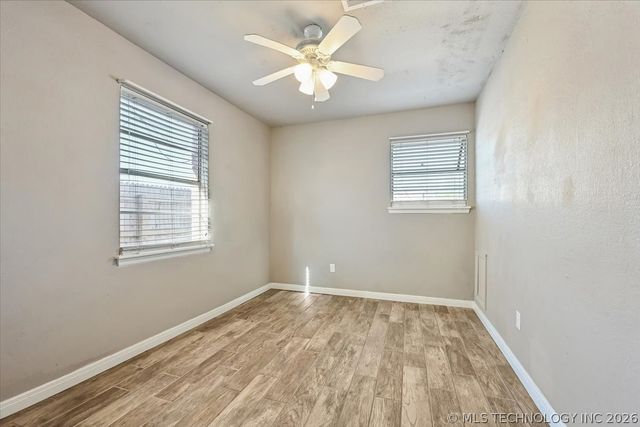 1212 S A Street, Skiatook, OK 74070