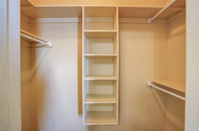 612 N Timber Road, Oklahoma City, OK 73130