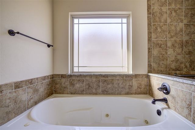 612 N Timber Road, Oklahoma City, OK 73130