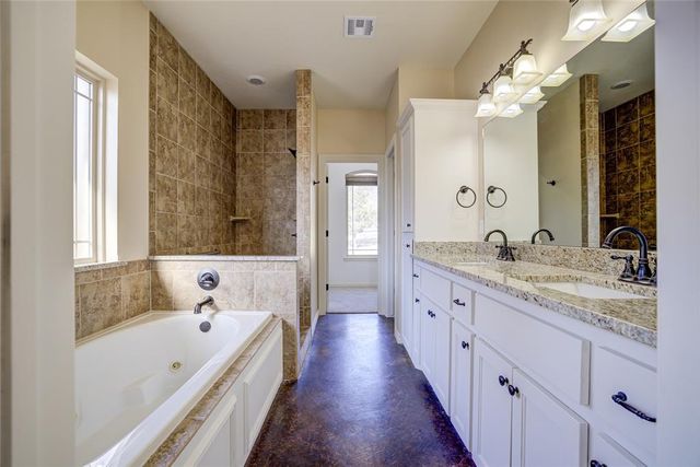 612 N Timber Road, Oklahoma City, OK 73130