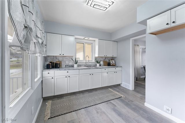 4260 Logan Way, Youngstown, OH 44505