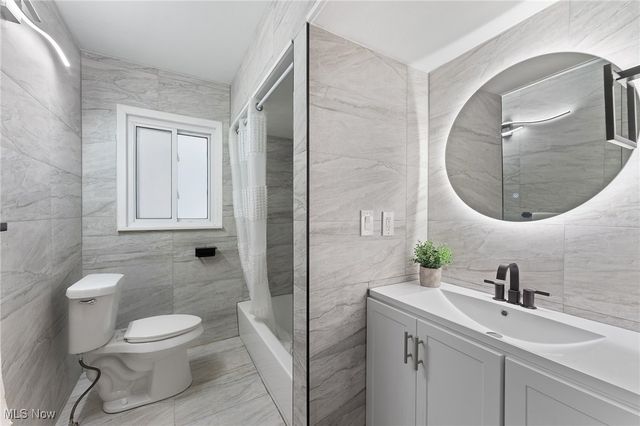 4260 Logan Way, Youngstown, OH 44505