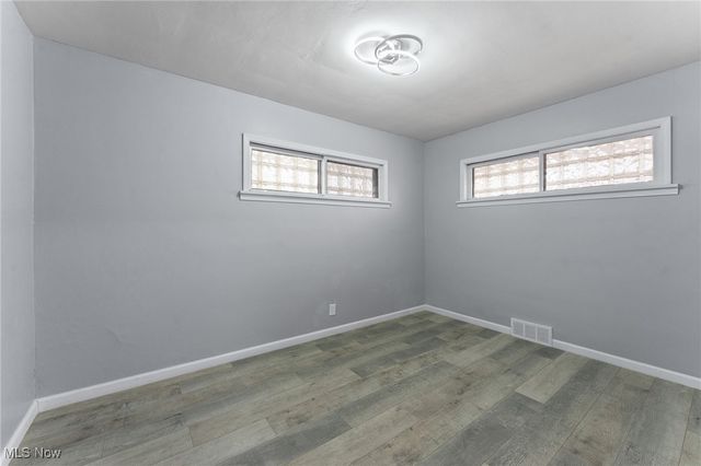 4260 Logan Way, Youngstown, OH 44505