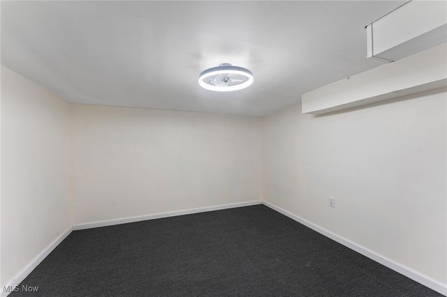 4260 Logan Way, Youngstown, OH 44505