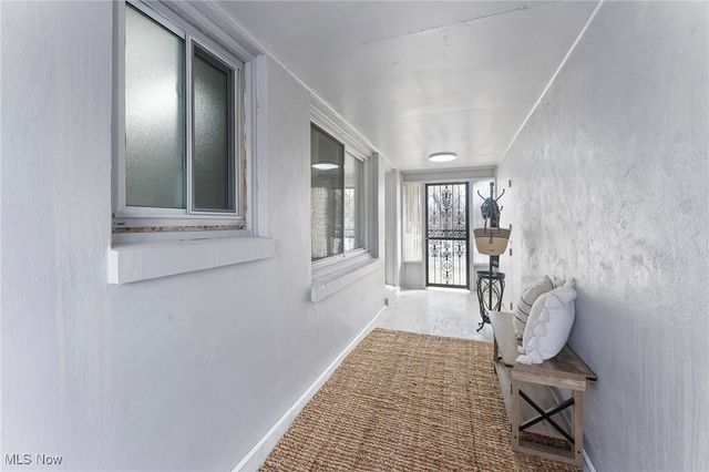 4260 Logan Way, Youngstown, OH 44505