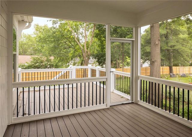 5213 W 70th Terrace, Prairie Village, KS 66208