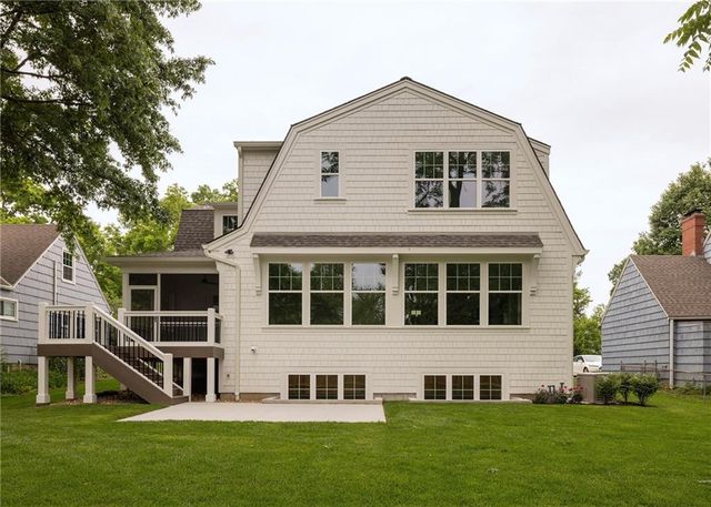 5213 W 70th Terrace, Prairie Village, KS 66208