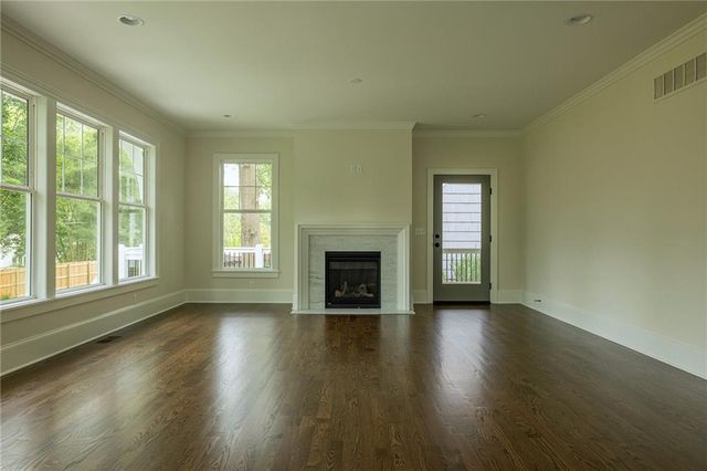 5213 W 70th Terrace, Prairie Village, KS 66208