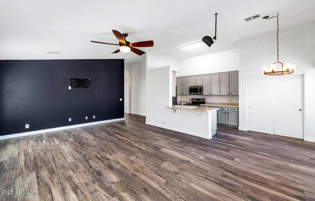 7580 W VERMONT Avenue, Glendale, AZ 85303