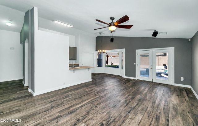 7580 W VERMONT Avenue, Glendale, AZ 85303