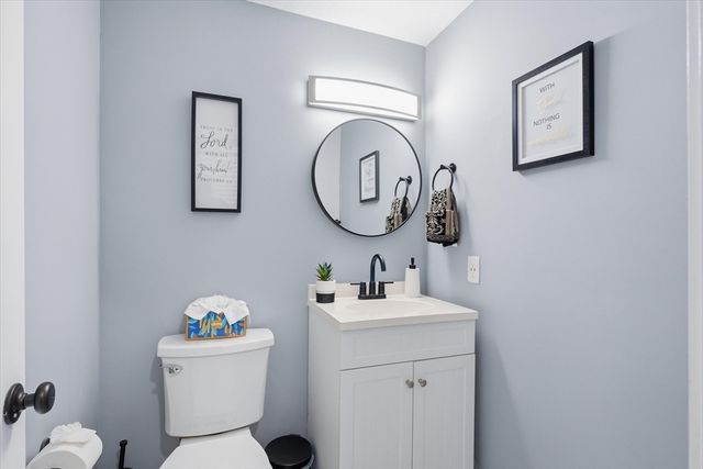 52 Apache Way 52, Tewksbury, MA 01876