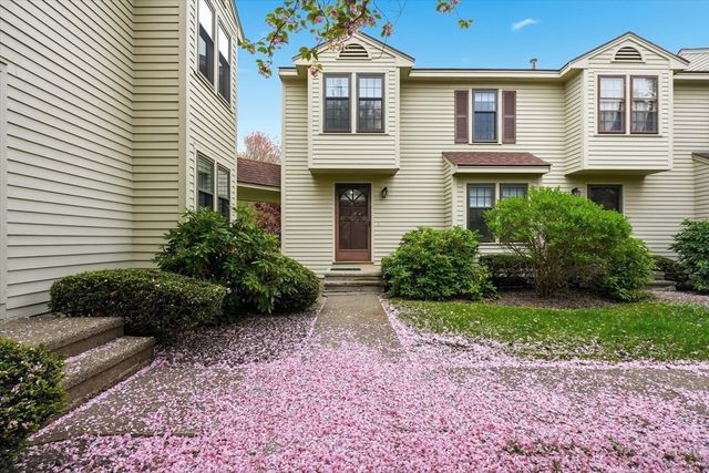 52 Apache Way 52, Tewksbury, MA 01876