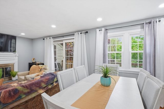 52 Apache Way 52, Tewksbury, MA 01876