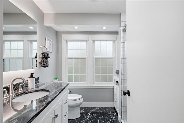 52 Apache Way 52, Tewksbury, MA 01876