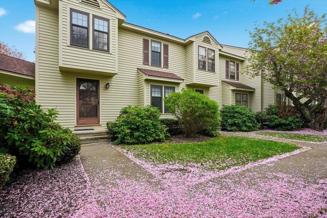 52 Apache Way 52, Tewksbury, MA 01876