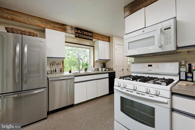 33195 MILLVILLE RD, Upperville, VA 20184