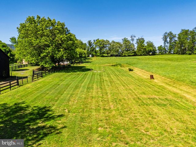 33195 MILLVILLE RD, Upperville, VA 20184