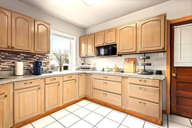 4222 Prescott Avenue, Lyons, IL 60534