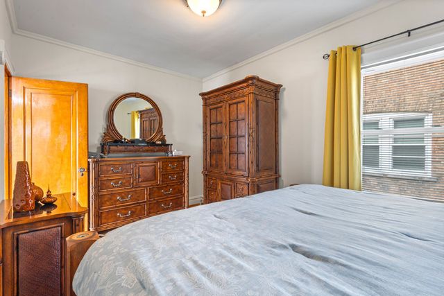 4222 Prescott Avenue, Lyons, IL 60534