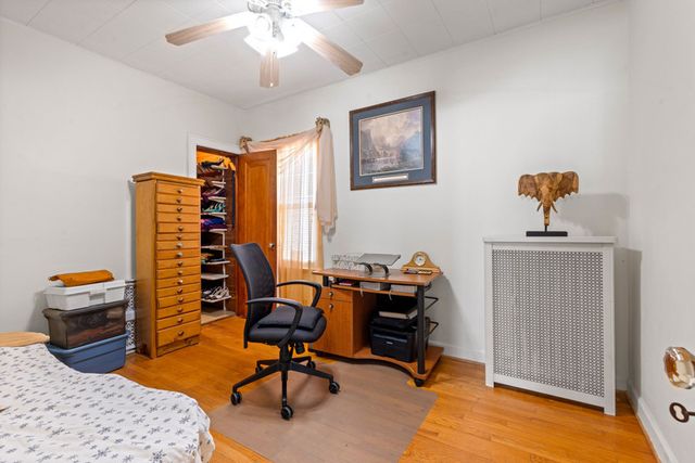 4222 Prescott Avenue, Lyons, IL 60534