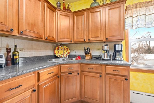 4222 Prescott Avenue, Lyons, IL 60534