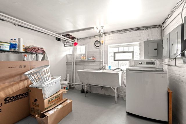 4222 Prescott Avenue, Lyons, IL 60534