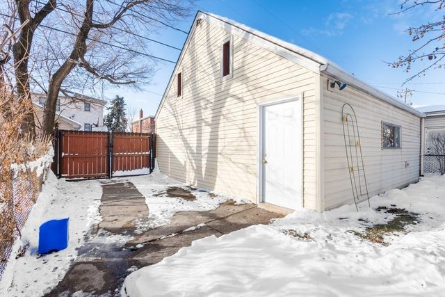 4222 Prescott Avenue, Lyons, IL 60534