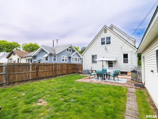 2026 W HEADING Avenue, West Peoria, IL 61604