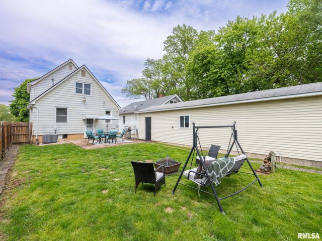 2026 W HEADING Avenue, West Peoria, IL 61604
